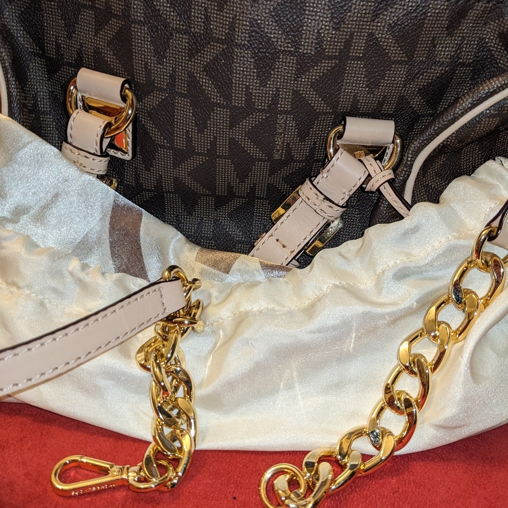 Authentic Michael Kors Grayson Satchel Bag - Picture 7 of 15